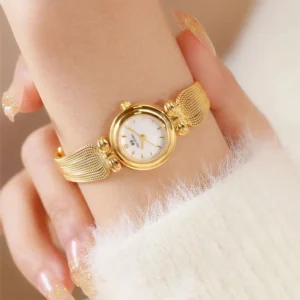 NEW Women's Watches Small Green Dial Luxury Quartz Watch Vintage Ladies Dress Bracelet Watches For Woman Simple Clock